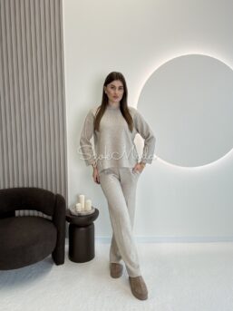 KOMPLET DZIANINOWY SWETER + SPODNIE PROSTA NOGAWKA BEŻ